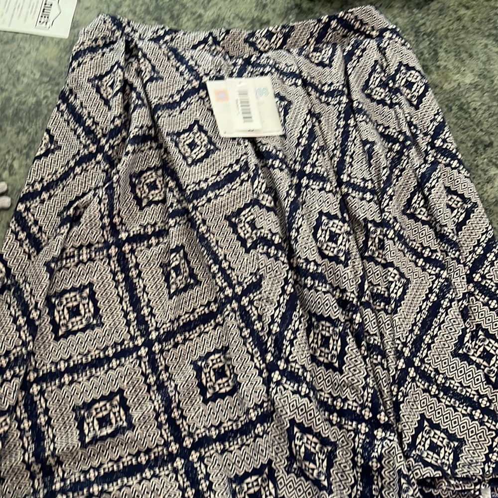 Lularoe skirt